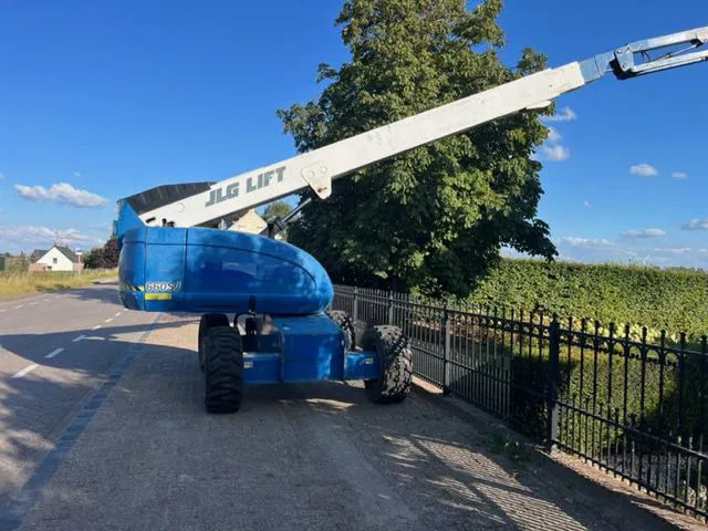 JLG 660SJ - Xe nâng người hình viễn vọng kính: hình 1 JLG 660SJ - Xe nâng người hình viễn vọng kính: hình 1