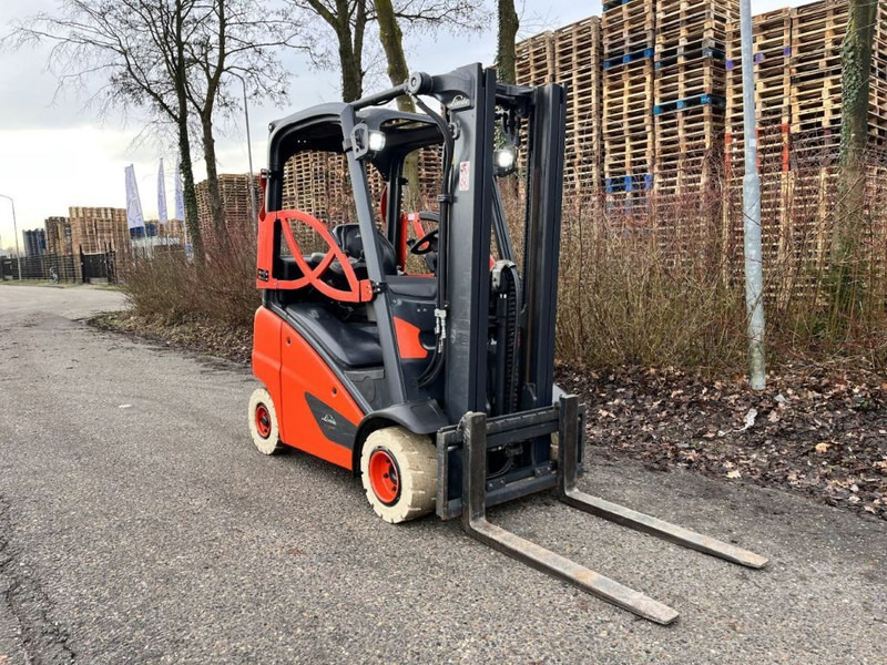 Linde H18T-01 - Xe nâng gas: hình 3 Linde H18T-01 - Xe nâng gas: hình 3