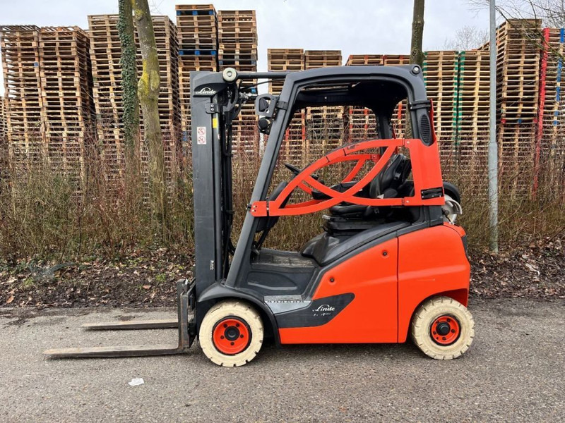 Linde H18T-01 - Xe nâng gas: hình 2 Linde H18T-01 - Xe nâng gas: hình 2