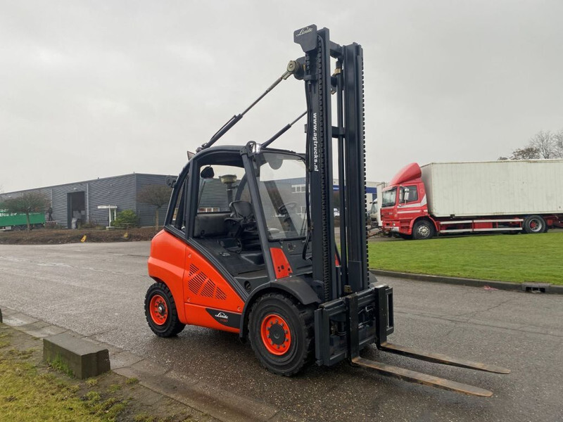 Linde H50D - Xe nâng diesel: hình 4 Linde H50D - Xe nâng diesel: hình 4