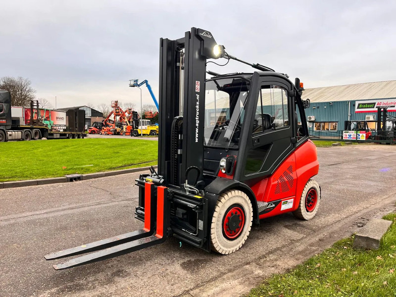 Linde H50T-02 - Xe nâng gas: hình 4 Linde H50T-02 - Xe nâng gas: hình 4