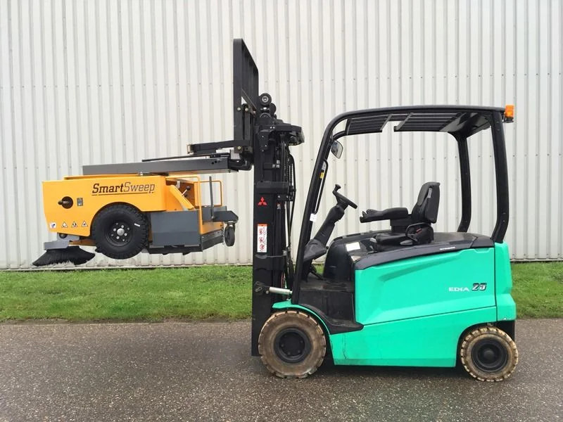 SmartSweep 140TA2232 - Xe quét rác công nghiệp: hình 4 SmartSweep 140TA2232 - Xe quét rác công nghiệp: hình 4
