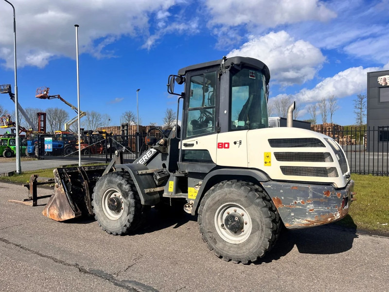 Terex TL80 - Máy xúc lật bánh lốp: hình 4 Terex TL80 - Máy xúc lật bánh lốp: hình 4
