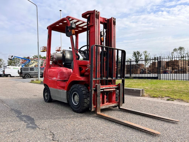 Toyota 42- 7FGF15 - Xe nâng gas: hình 3 Toyota 42- 7FGF15 - Xe nâng gas: hình 3