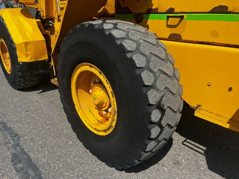 Máy xúc lật bánh lốp Volvo L70C: hình 7