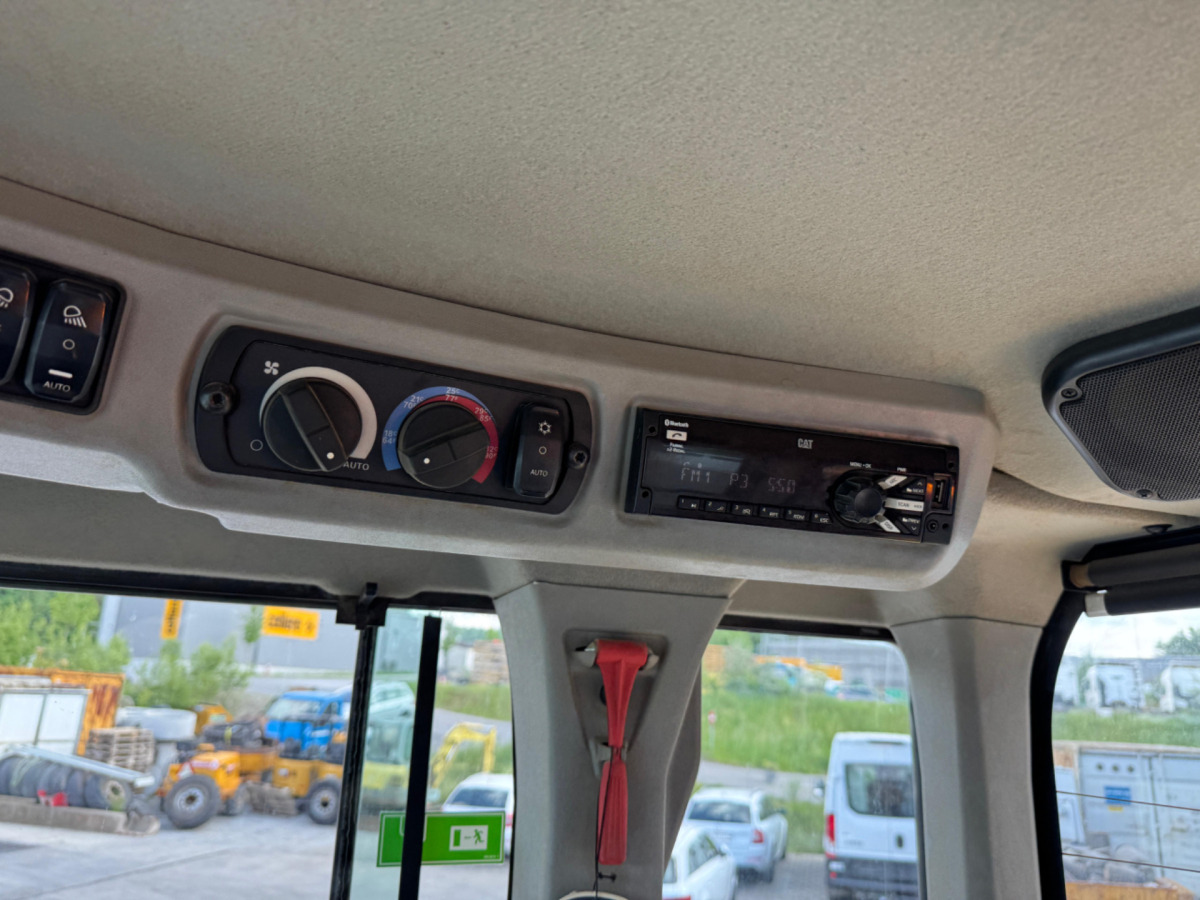 Máy xúc lật bánh lốp CATERPILLAR 926M: hình 18