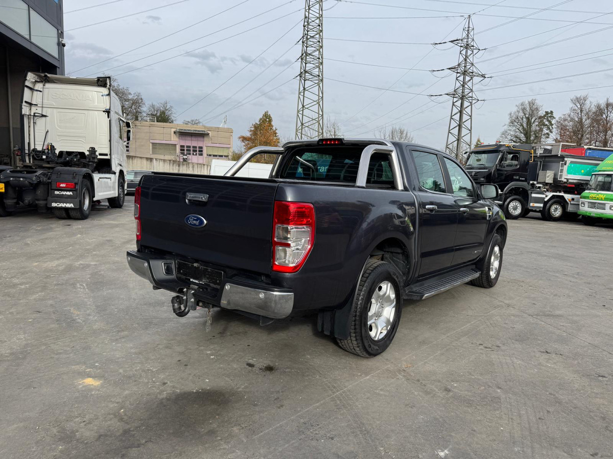 FORD Ranger 3.2 Diesel 4x4 - Xe bán tải: hình 4 FORD Ranger 3.2 Diesel 4x4 - Xe bán tải: hình 4