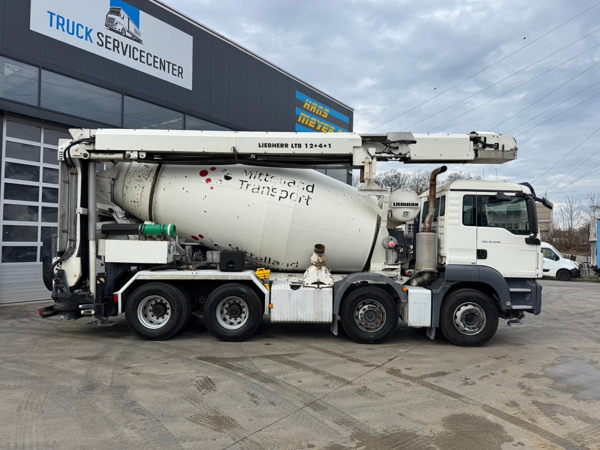 MAN TGS 35.440 8x4 Liebherr 9m3 Förderband 17M - Xe trộn bê tông: hình 4 MAN TGS 35.440 8x4 Liebherr 9m3 Förderband 17M - Xe trộn bê tông: hình 4
