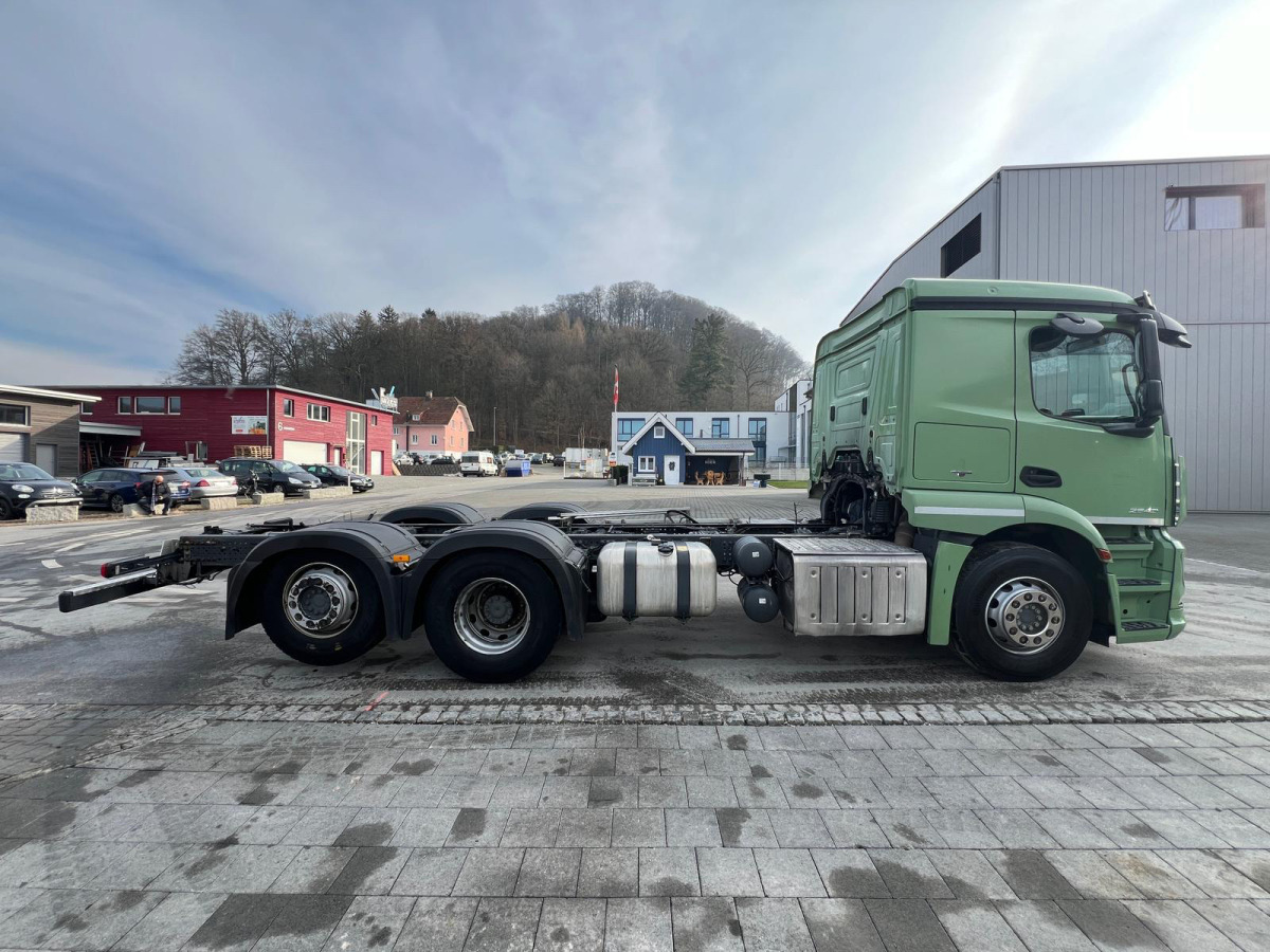 MERCEDES Actros 2543 6x2 - Xe tải khung gầm: hình 3 MERCEDES Actros 2543 6x2 - Xe tải khung gầm: hình 3