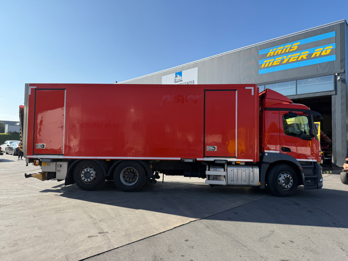 MERCEDES Antos 2540 6x2 (Engine defect) - Xe tải hộp: hình 4 MERCEDES Antos 2540 6x2 (Engine defect) - Xe tải hộp: hình 4