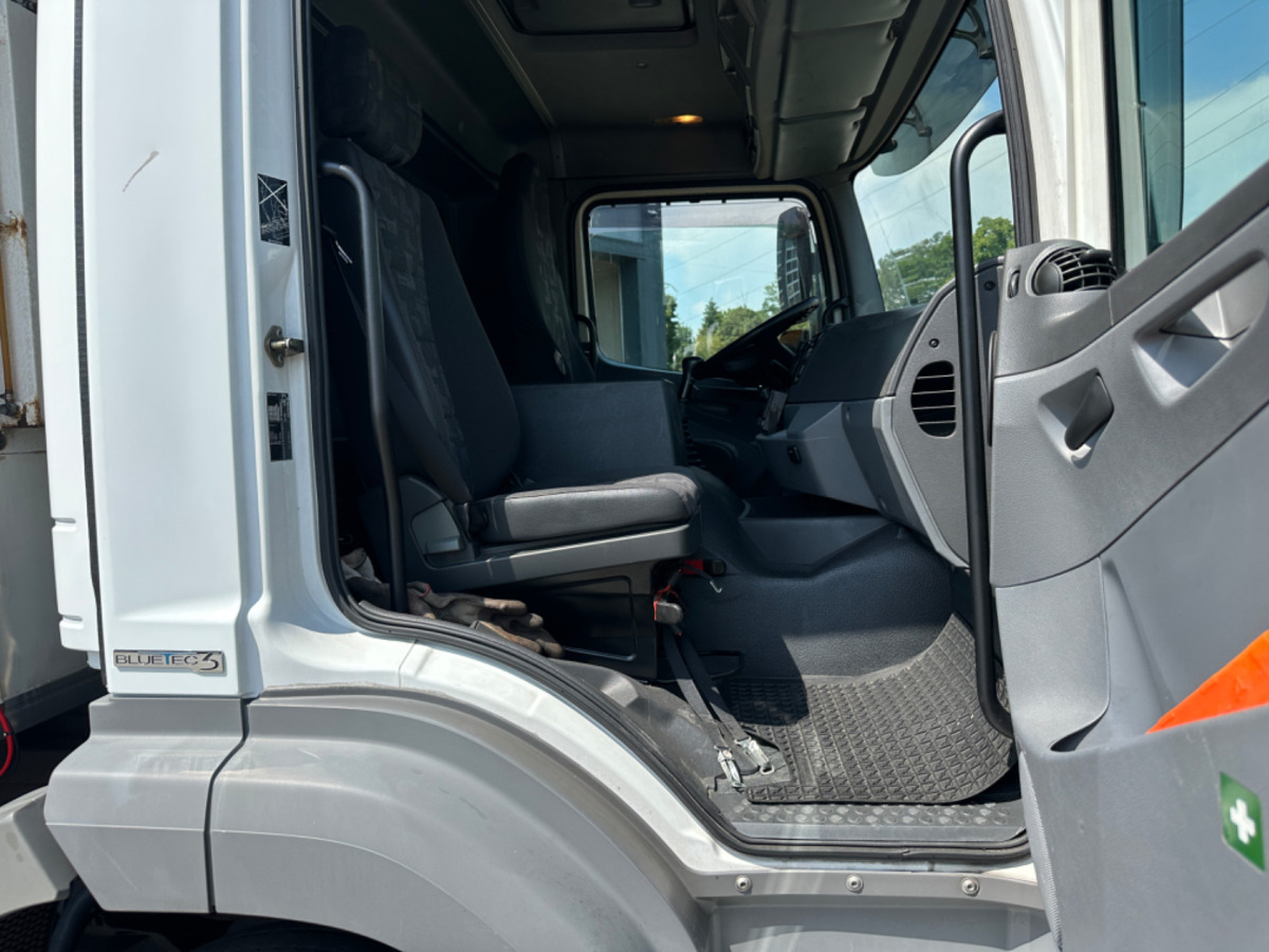 MERCEDES Axor 1833 4x2 Carrier Supra 850 Tiefkühler - Xe tải đông lạnh: hình 5 MERCEDES Axor 1833 4x2 Carrier Supra 850 Tiefkühler - Xe tải đông lạnh: hình 5