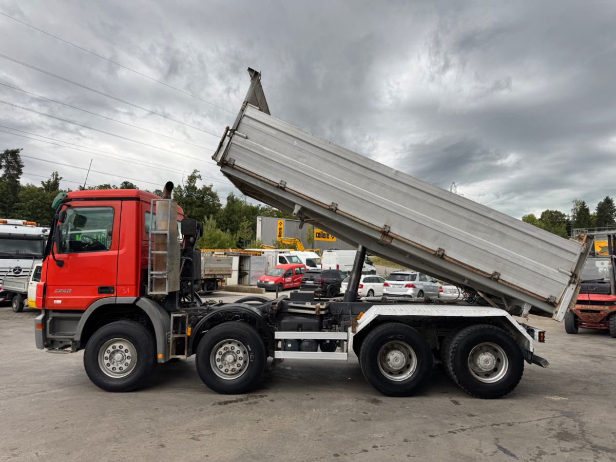 MERCEDES BENZ ACTROS 3246 C3390 - Xe ben: hình 2 MERCEDES BENZ ACTROS 3246 C3390 - Xe ben: hình 2