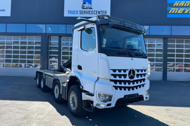Mercedes-Benz Arocs 3251 8x4 - Xe tải nâng móc: hình 3 Mercedes-Benz Arocs 3251 8x4 - Xe tải nâng móc: hình 3