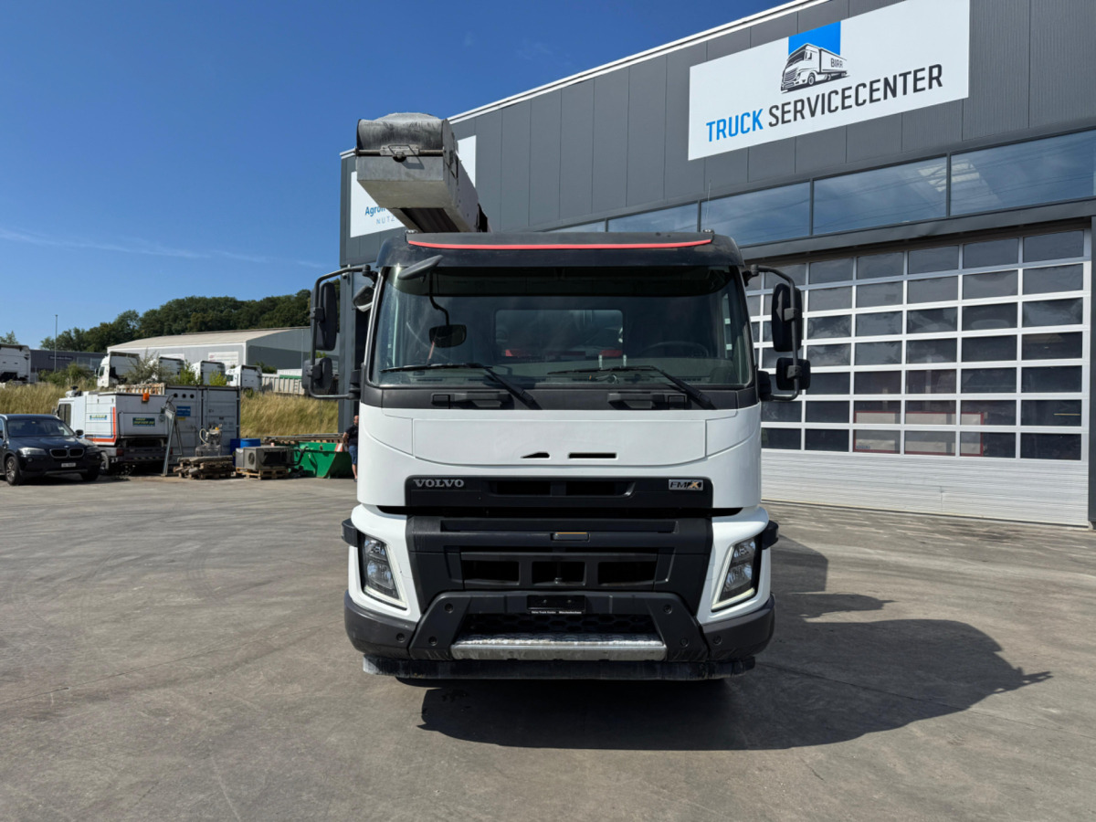 VOLVO FMX-420 8x4 Liebherr 9m3 mit FB 17M - Xe trộn bê tông: hình 2 VOLVO FMX-420 8x4 Liebherr 9m3 mit FB 17M - Xe trộn bê tông: hình 2