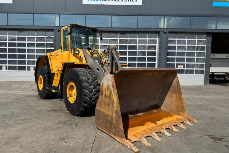 Volvo L150E - Máy xúc lật bánh lốp: hình 2 Volvo L150E - Máy xúc lật bánh lốp: hình 2