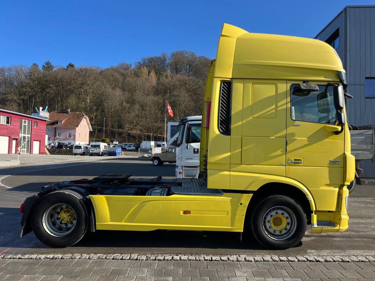 DAF XF510 4x2 - Xe đầu kéo: hình 4 DAF XF510 4x2 - Xe đầu kéo: hình 4