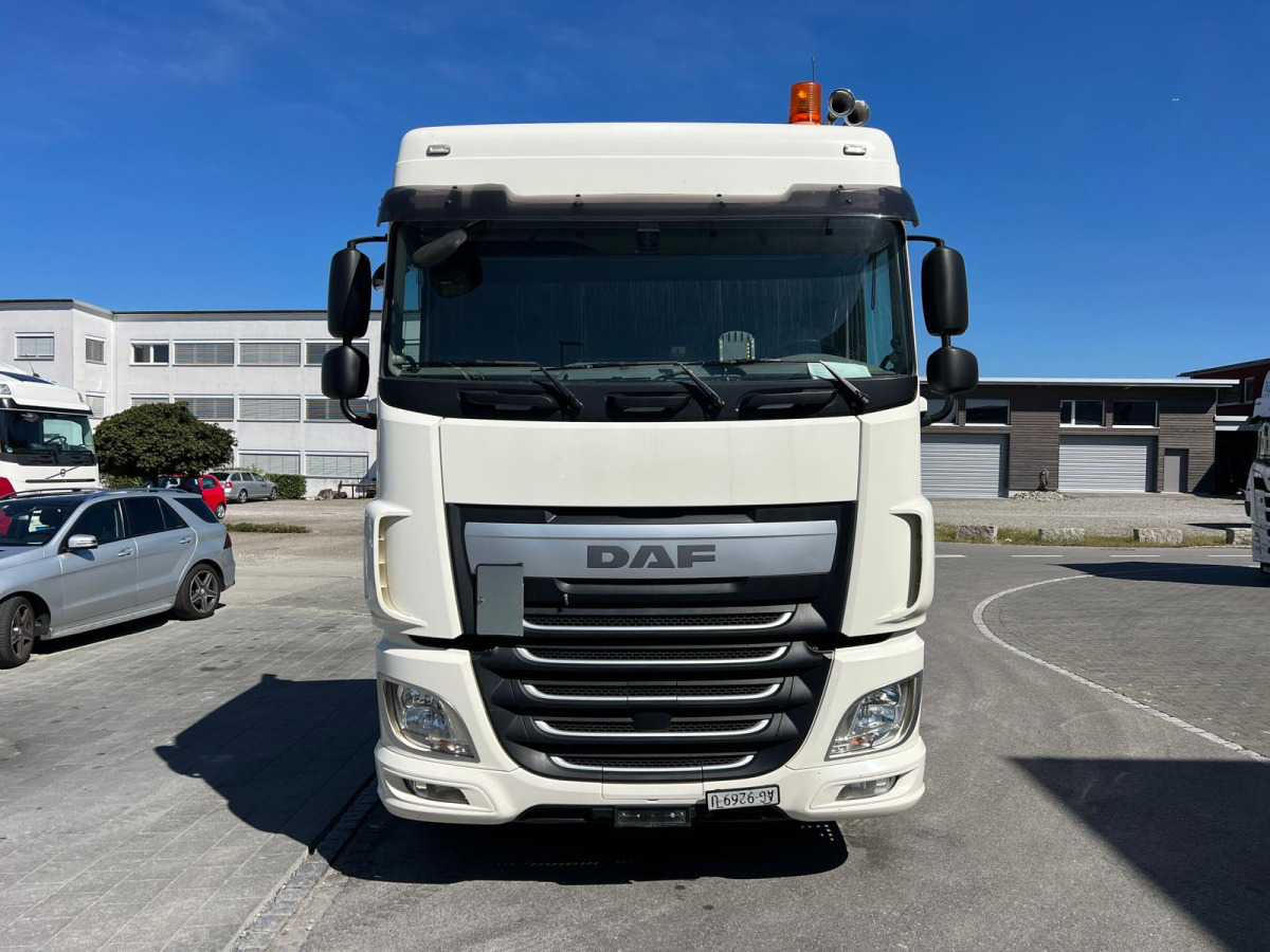 DAF XF510 6x2 - Xe đầu kéo: hình 2 DAF XF510 6x2 - Xe đầu kéo: hình 2