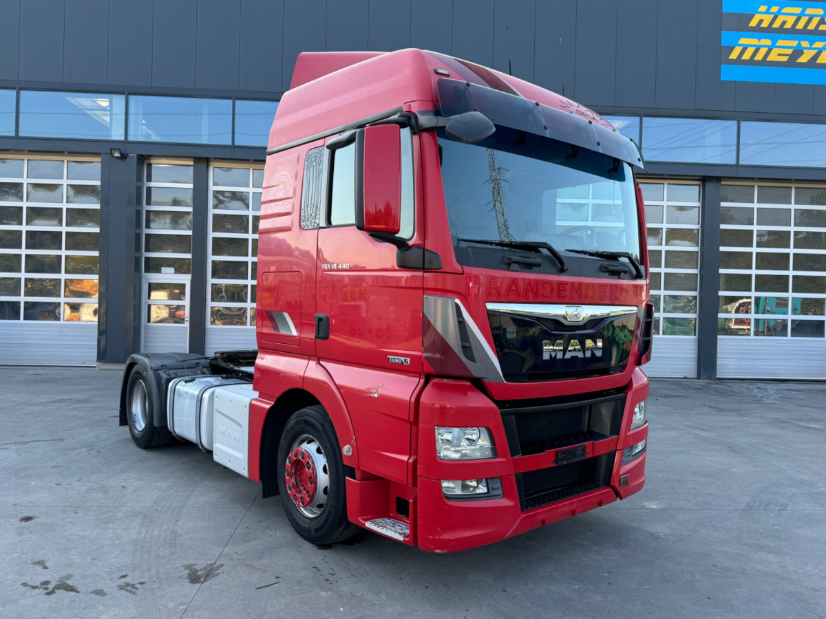 MAN TGX 18.440 C0712 - Xe đầu kéo: hình 3 MAN TGX 18.440 C0712 - Xe đầu kéo: hình 3