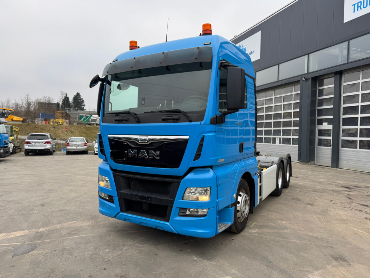 MAN TGX 33.520 6x4 - Xe đầu kéo: hình 1 MAN TGX 33.520 6x4 - Xe đầu kéo: hình 1