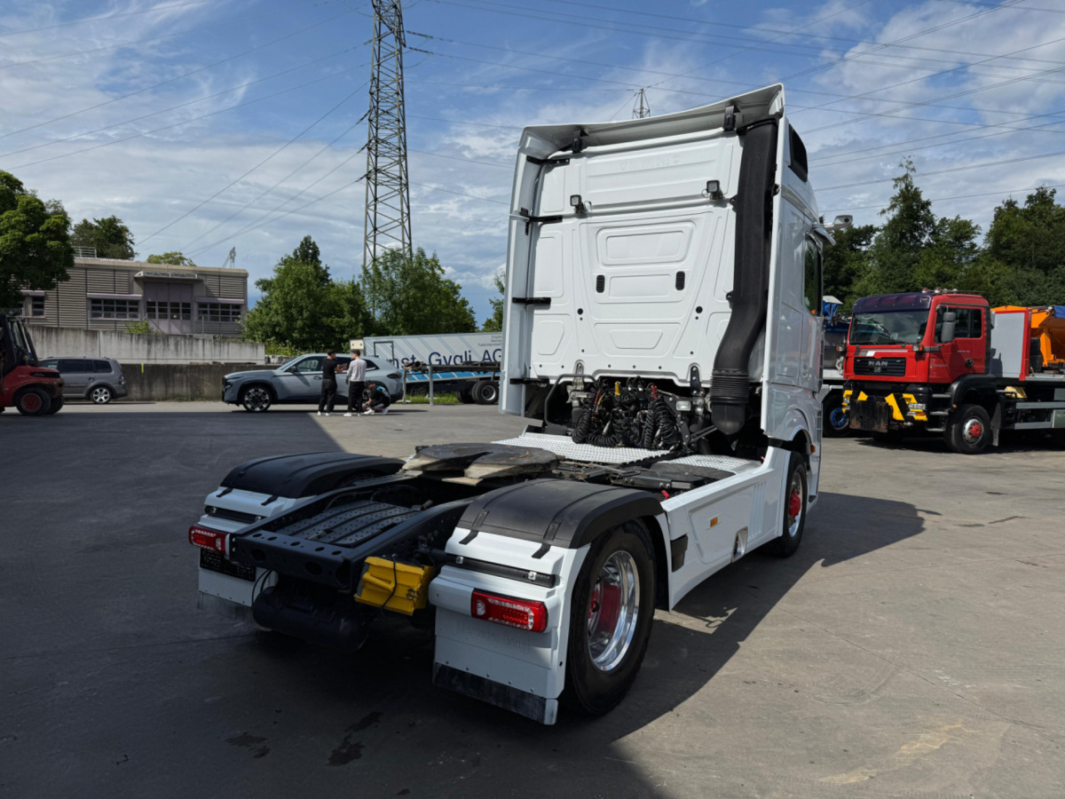 MERCEDES Actros 1851 4x4 Hydraulik - Xe đầu kéo: hình 5 MERCEDES Actros 1851 4x4 Hydraulik - Xe đầu kéo: hình 5