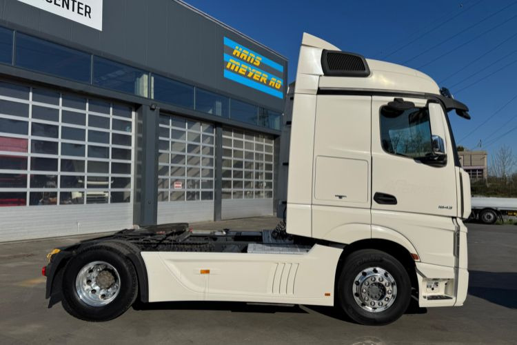 Mercedes-Benz Actros 1843 4x2 ADR - Xe đầu kéo: hình 4 Mercedes-Benz Actros 1843 4x2 ADR - Xe đầu kéo: hình 4