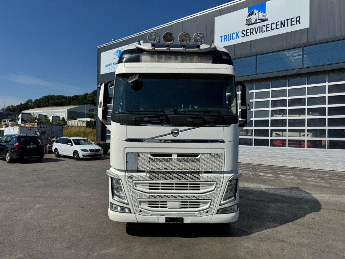 VOLVO FH-460 4x2 XXL - Xe đầu kéo: hình 2 VOLVO FH-460 4x2 XXL - Xe đầu kéo: hình 2