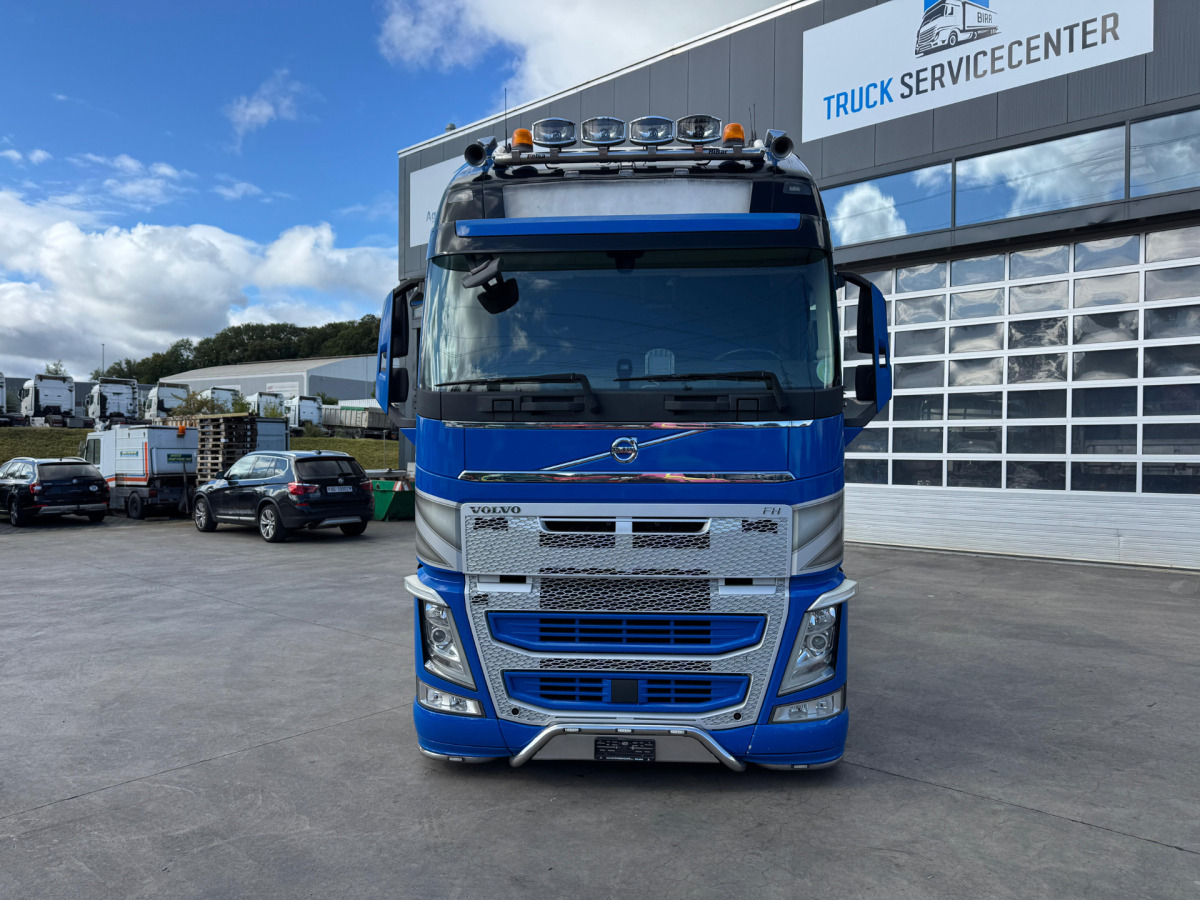 VOLVO FH-540 6x2 XXL - Xe đầu kéo: hình 2 VOLVO FH-540 6x2 XXL - Xe đầu kéo: hình 2