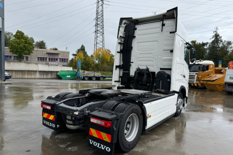 Volvo FH-460 4x2 Retarder C1340 - Xe đầu kéo: hình 5 Volvo FH-460 4x2 Retarder C1340 - Xe đầu kéo: hình 5