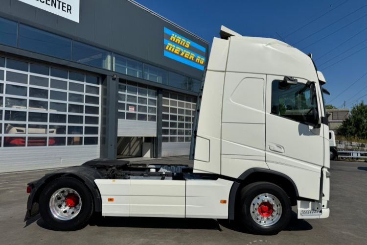 Volvo FH-460 4x2 XXL - Xe đầu kéo: hình 4 Volvo FH-460 4x2 XXL - Xe đầu kéo: hình 4