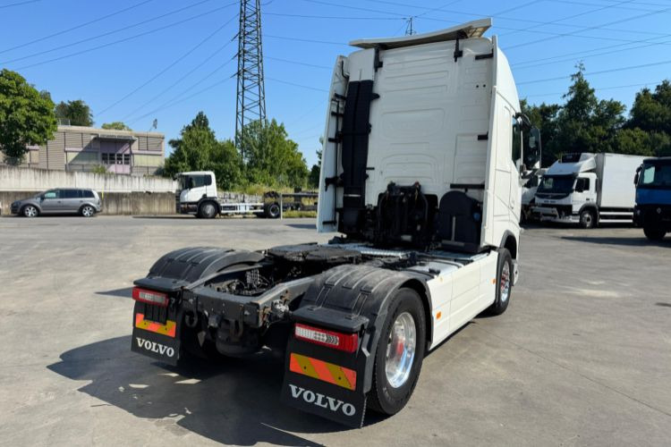 Volvo FH-460 4x2 XXL - Xe đầu kéo: hình 5 Volvo FH-460 4x2 XXL - Xe đầu kéo: hình 5