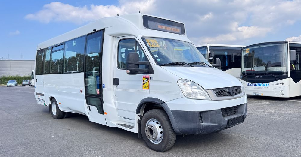 Irisbus Iveco / DURISOTTI / -28miejsc /euro5/ mała klima / winda / 114000 zł netto - Xe bus mini, Xe van chở khách: hình 1 Irisbus Iveco / DURISOTTI / -28miejsc /euro5/ mała klima / winda / 114000 zł netto - Xe bus mini, Xe van chở khách: hình 1