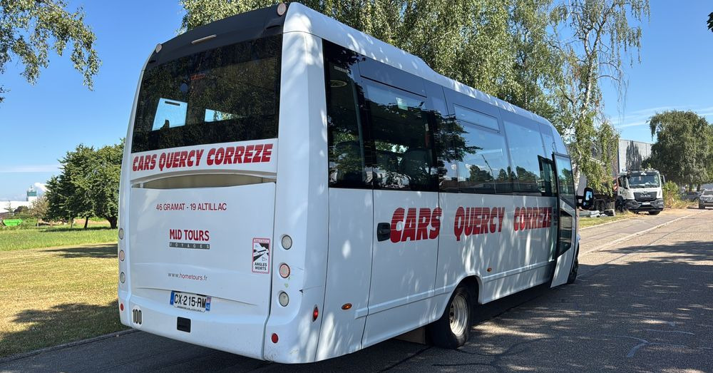 Iveco Wing/ 33 miejsca /mała klima /Cena:178000 zł netto - Xe bus mini, Xe van chở khách: hình 3 Iveco Wing/ 33 miejsca /mała klima /Cena:178000 zł netto - Xe bus mini, Xe van chở khách: hình 3