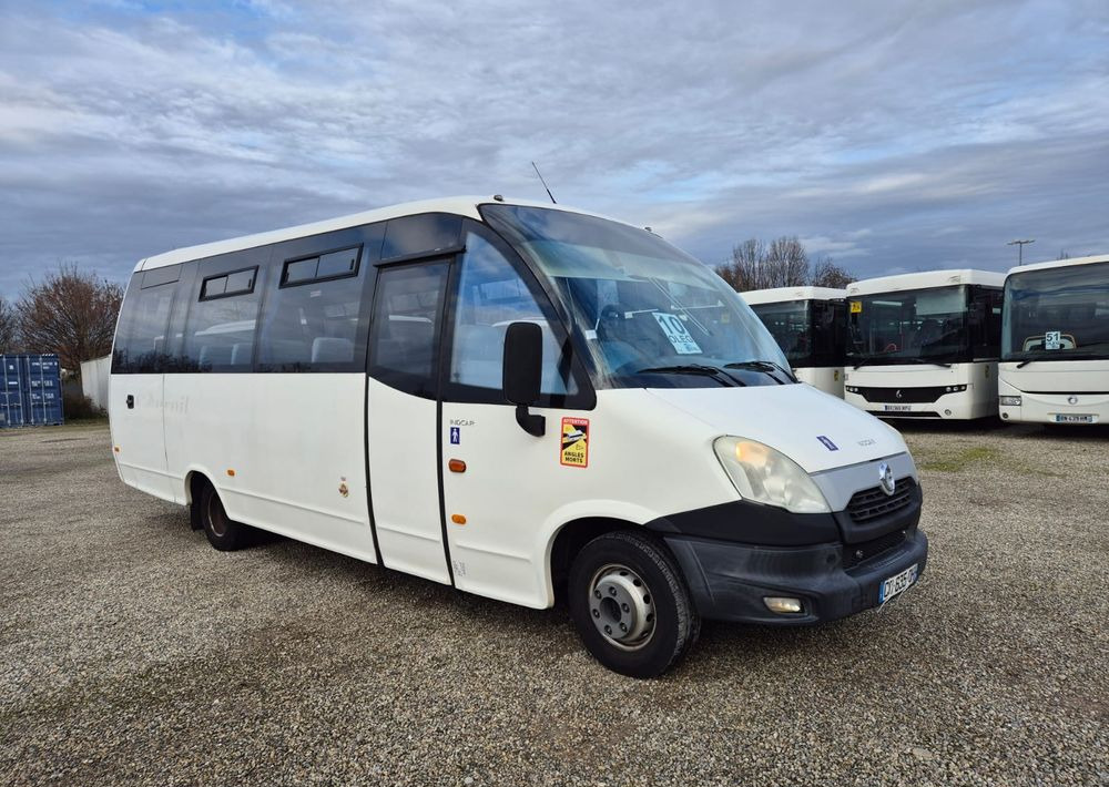 Iveco Wing /34 miejsca /mały przebieg/ Cena:127000 zł netto - Xe bus mini, Xe van chở khách: hình 1 Iveco Wing /34 miejsca /mały przebieg/ Cena:127000 zł netto - Xe bus mini, Xe van chở khách: hình 1