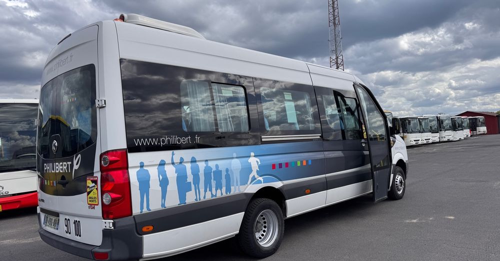 Volkswagen Crafter / KLIMATYZACJA / 23 miejsca / 128000km przebieg !!/ Cena:139000 zł netto - Xe bus mini, Xe van chở khách: hình 2 Volkswagen Crafter / KLIMATYZACJA / 23 miejsca / 128000km przebieg !!/ Cena:139000 zł netto - Xe bus mini, Xe van chở khách: hình 2