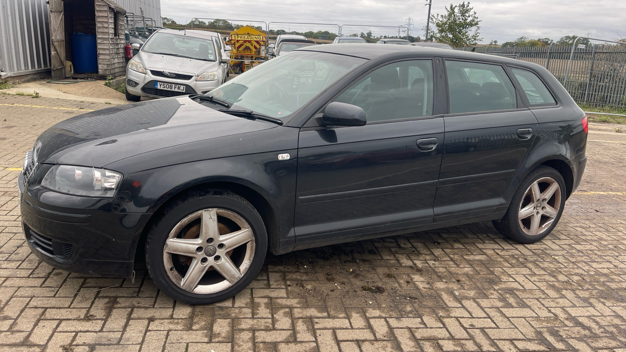 AUDI A3 1.9 TDI - Hatchback: hình 2 AUDI A3 1.9 TDI - Hatchback: hình 2