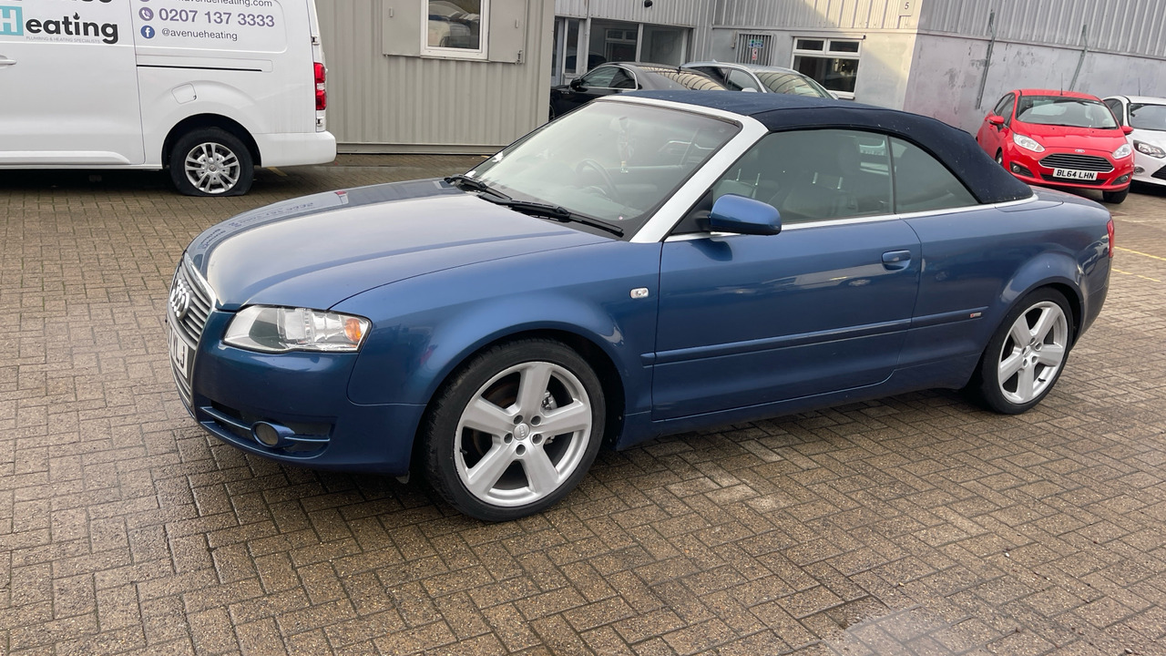 AUDI A4 2.0 TDI - Xe hơi: hình 2 AUDI A4 2.0 TDI - Xe hơi: hình 2