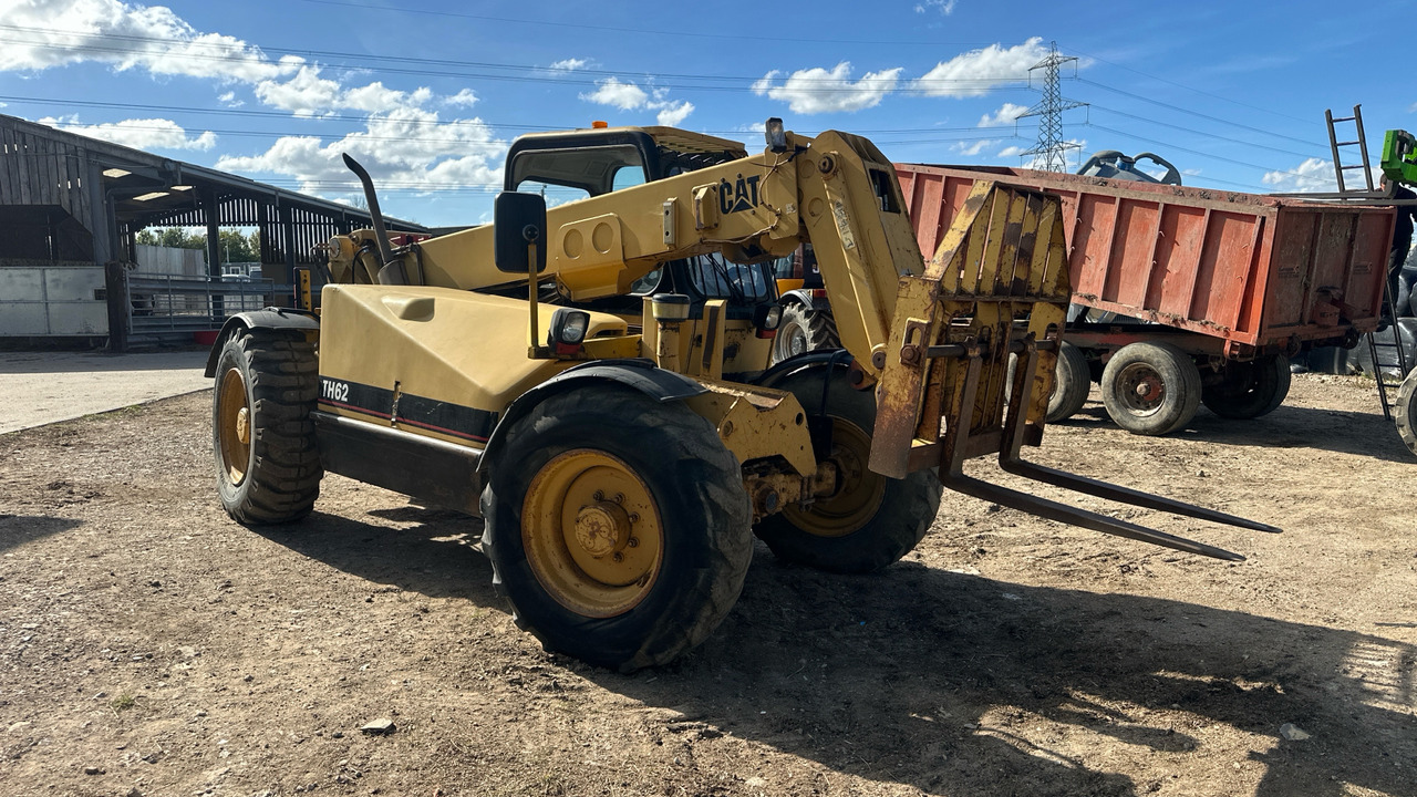 CATERPILLAR TH62 - Xe nhấc hình viễn vọng kính: hình 1 CATERPILLAR TH62 - Xe nhấc hình viễn vọng kính: hình 1