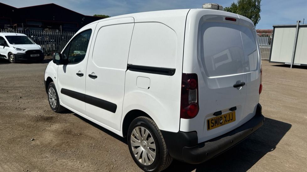 CITROEN BERLINGO 625 1.6 BLUEHDI ENTERPRISE 75PS - Xe van chở hàng: hình 3 CITROEN BERLINGO 625 1.6 BLUEHDI ENTERPRISE 75PS - Xe van chở hàng: hình 3