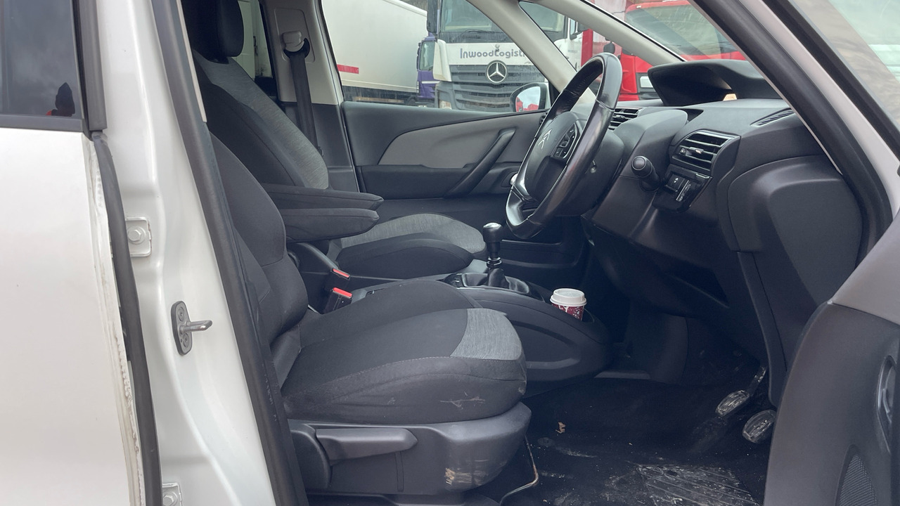 CITROEN GRAND C4 PICASSO 1.6 BLUE HDI 100PS - Xe hơi: hình 5 CITROEN GRAND C4 PICASSO 1.6 BLUE HDI 100PS - Xe hơi: hình 5