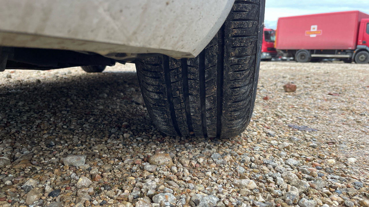 Xe hơi CITROEN GRAND C4 PICASSO 1.6 BLUE HDI 100PS: hình 25 Xe hơi CITROEN GRAND C4 PICASSO 1.6 BLUE HDI 100PS: hình 25