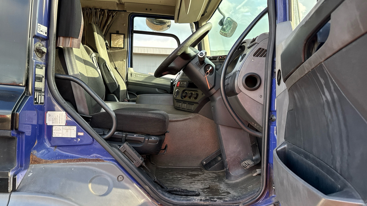 DAF CF 370 - Xe tải thùng mui bạt: hình 5 DAF CF 370 - Xe tải thùng mui bạt: hình 5