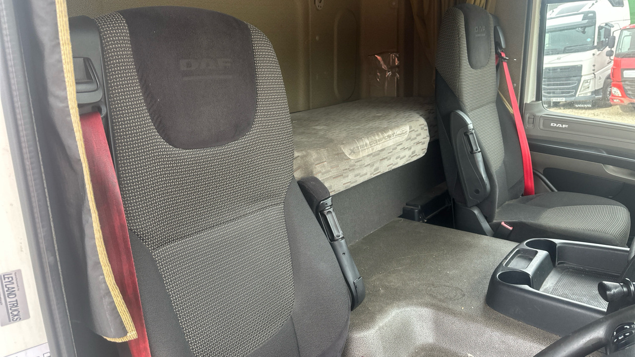 Xe tải hộp DAF CF 65-220: hình 8