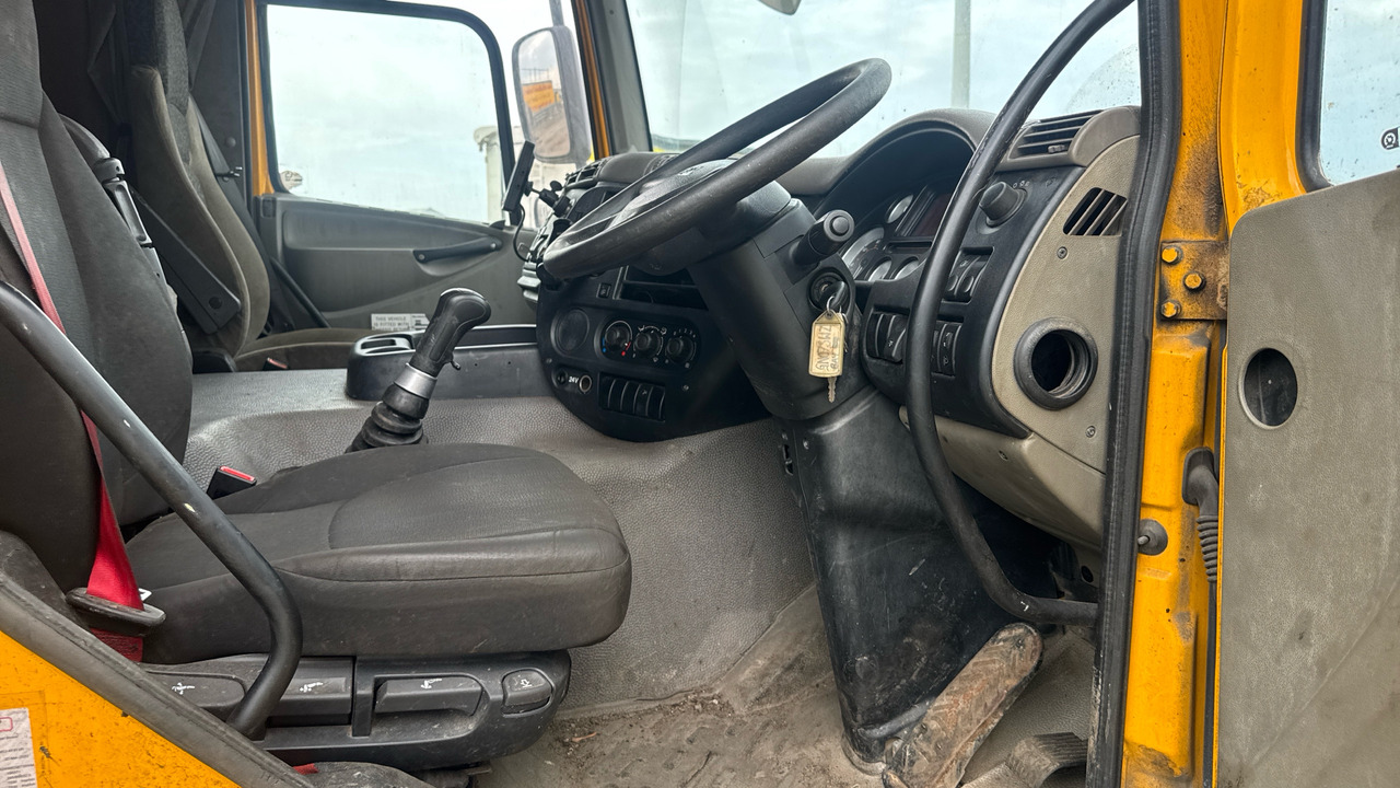 DAF CF 85.360 - Xe tải chân không: hình 5 DAF CF 85.360 - Xe tải chân không: hình 5