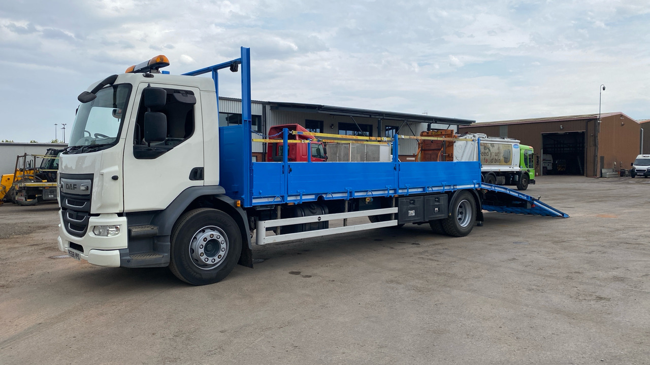 DAF LF 230 - Xe tải kéo: hình 2 DAF LF 230 - Xe tải kéo: hình 2