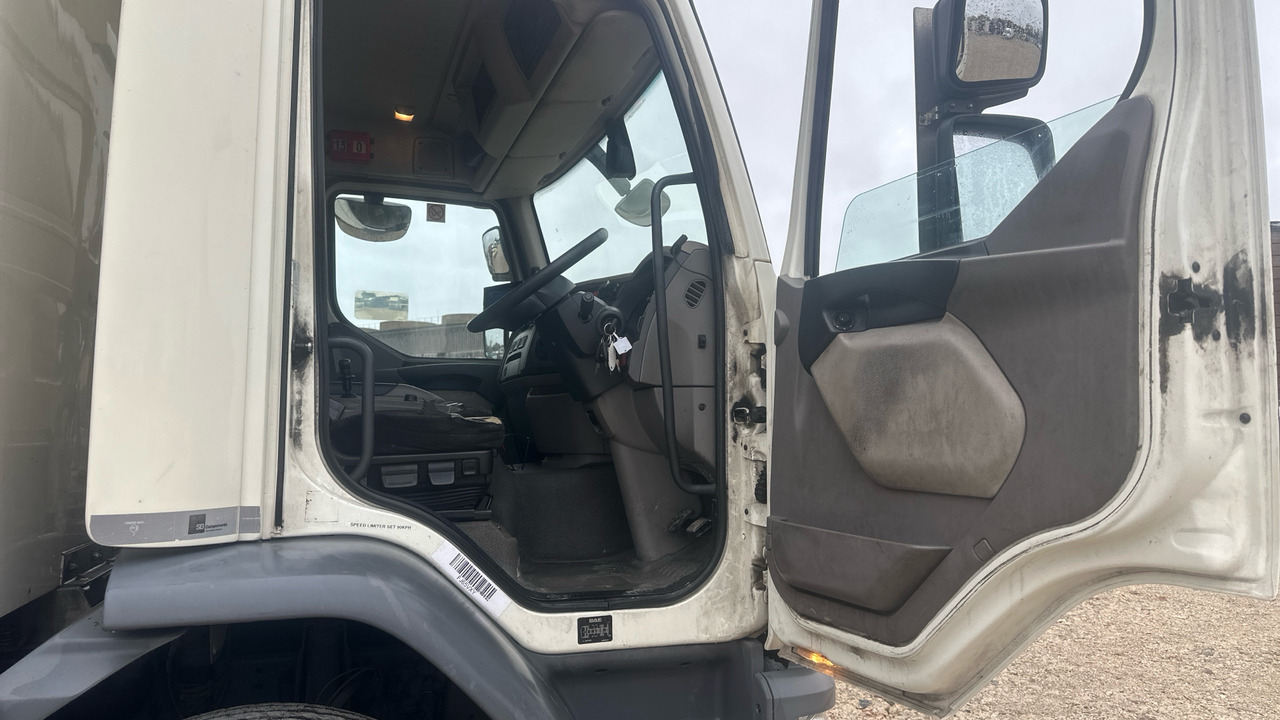 DAF LF 250 - Xe tải thùng mui bạt: hình 5 DAF LF 250 - Xe tải thùng mui bạt: hình 5