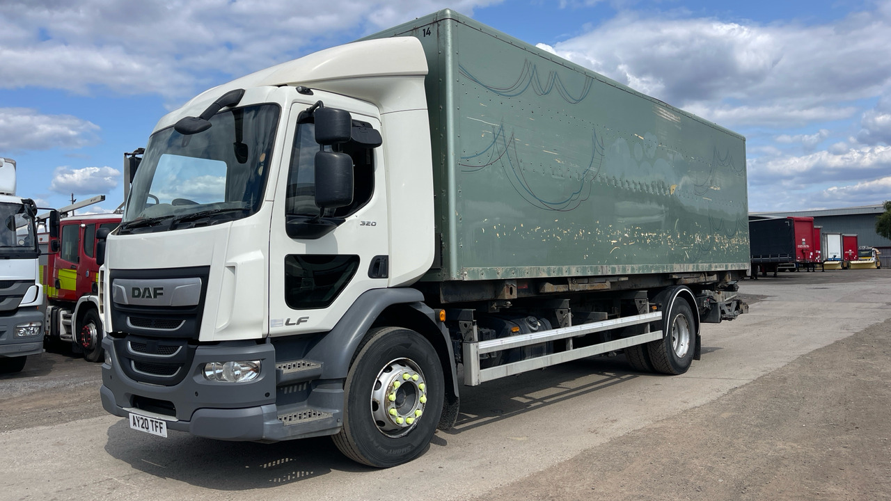 DAF LF 320 - Xe tải hộp: hình 2 DAF LF 320 - Xe tải hộp: hình 2