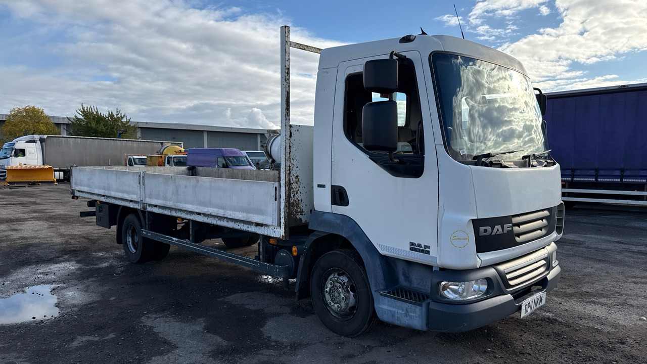 DAF LF 45.140 - Xe tải thùng lửng/ Phẳng: hình 1 DAF LF 45.140 - Xe tải thùng lửng/ Phẳng: hình 1