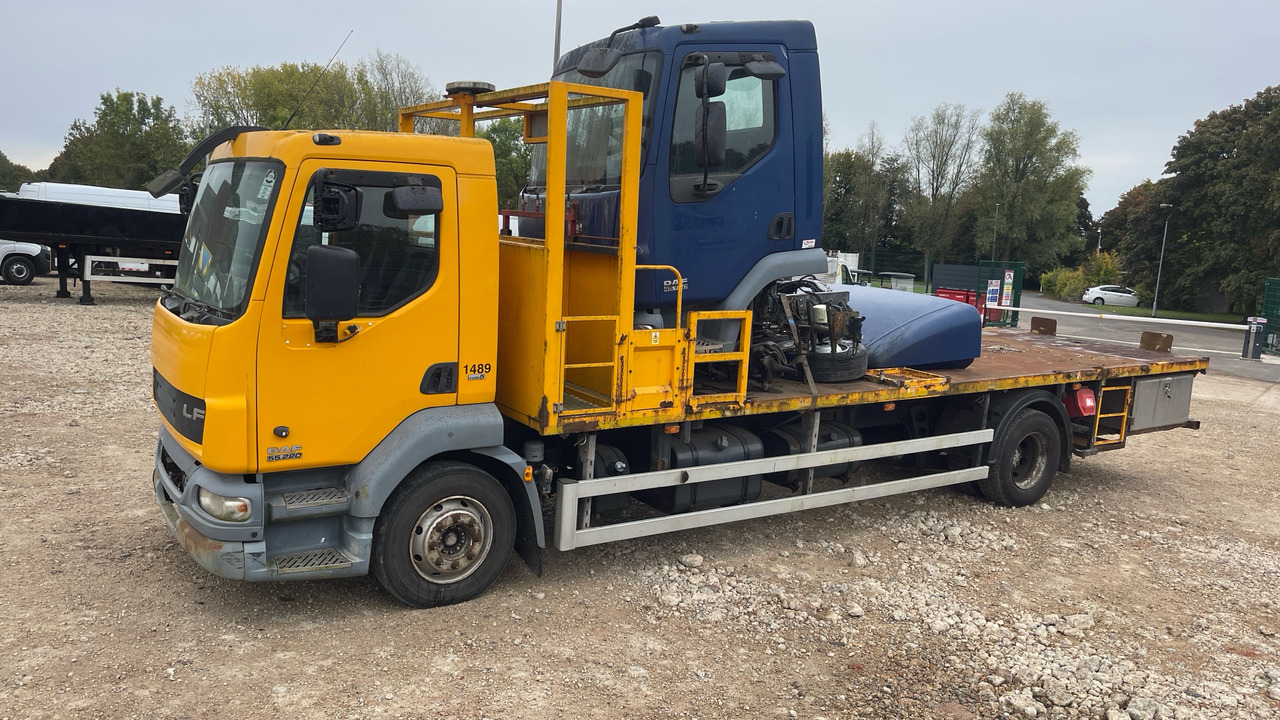 DAF LF 55.220 - Xe tải thùng lửng/ Phẳng: hình 2 DAF LF 55.220 - Xe tải thùng lửng/ Phẳng: hình 2