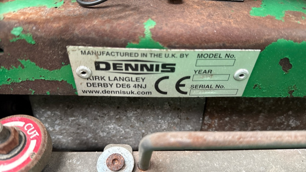 DENNIS FT510 PEDESTRIAN CYLINDER MOWER WITH 5K UNIT AND GRASS BOX - Máy cắt cỏ vườn: hình 5 DENNIS FT510 PEDESTRIAN CYLINDER MOWER WITH 5K UNIT AND GRASS BOX - Máy cắt cỏ vườn: hình 5