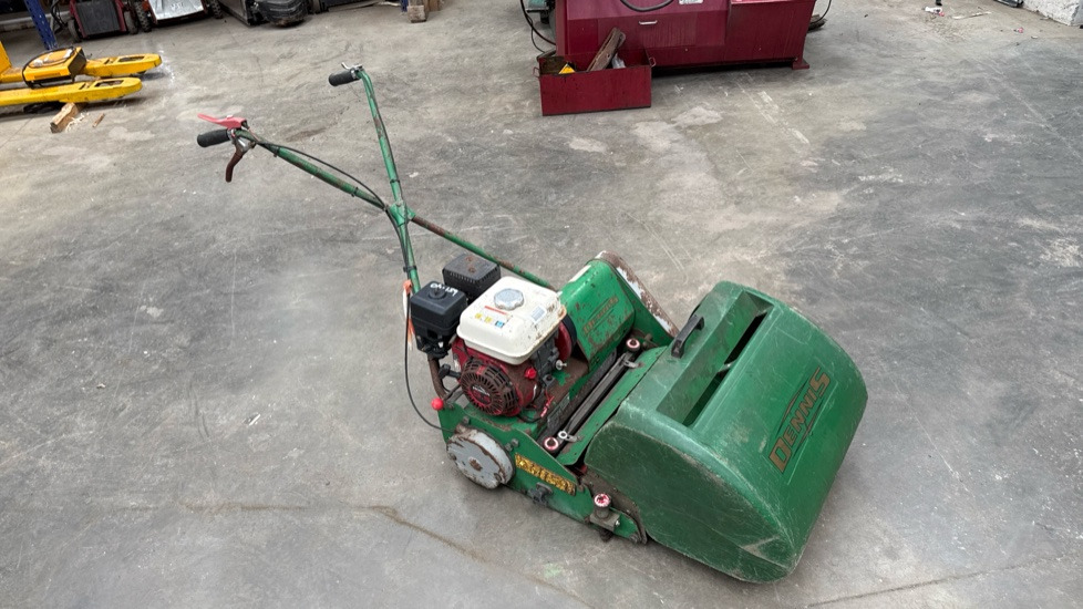 DENNIS FT510 PEDESTRIAN CYLINDER MOWER WITH 5K UNIT AND GRASS BOX - Máy cắt cỏ vườn: hình 4 DENNIS FT510 PEDESTRIAN CYLINDER MOWER WITH 5K UNIT AND GRASS BOX - Máy cắt cỏ vườn: hình 4